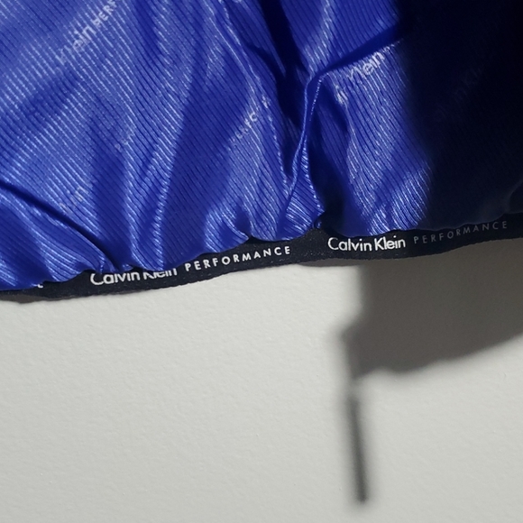 Calvin Klein Performance Vest Puffer Blue - Picture 5 of 10